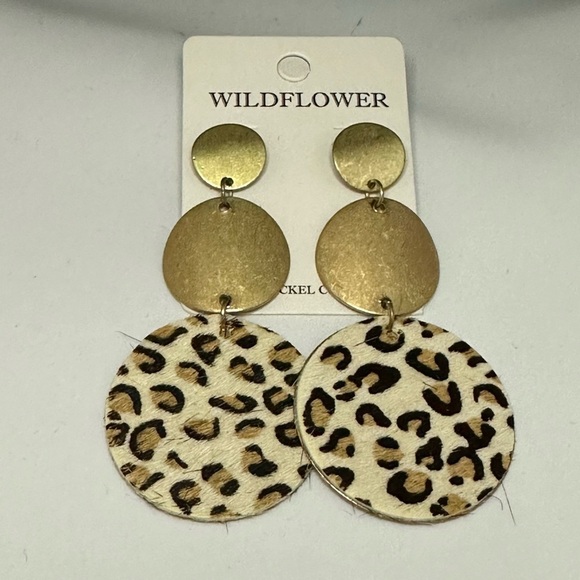 5/$20 tired‎ hanging leopard print earrings - Picture 1 of 2